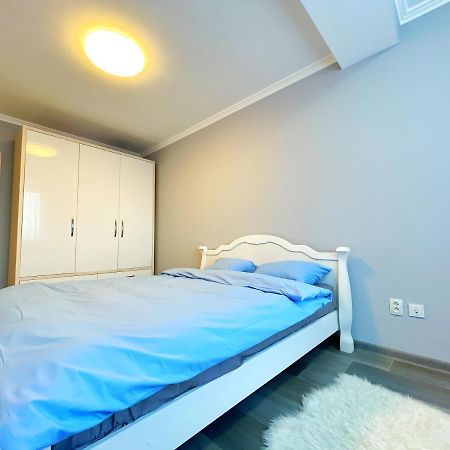 Luxury Central Flat คีชีเนา ภายนอก รูปภาพ