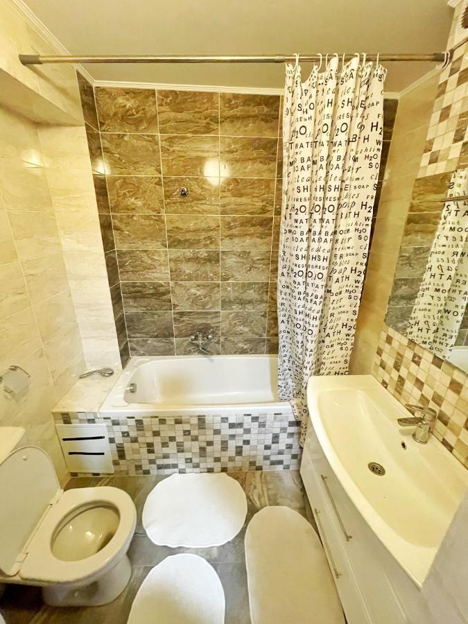 Luxury Central Flat คีชีเนา ภายนอก รูปภาพ